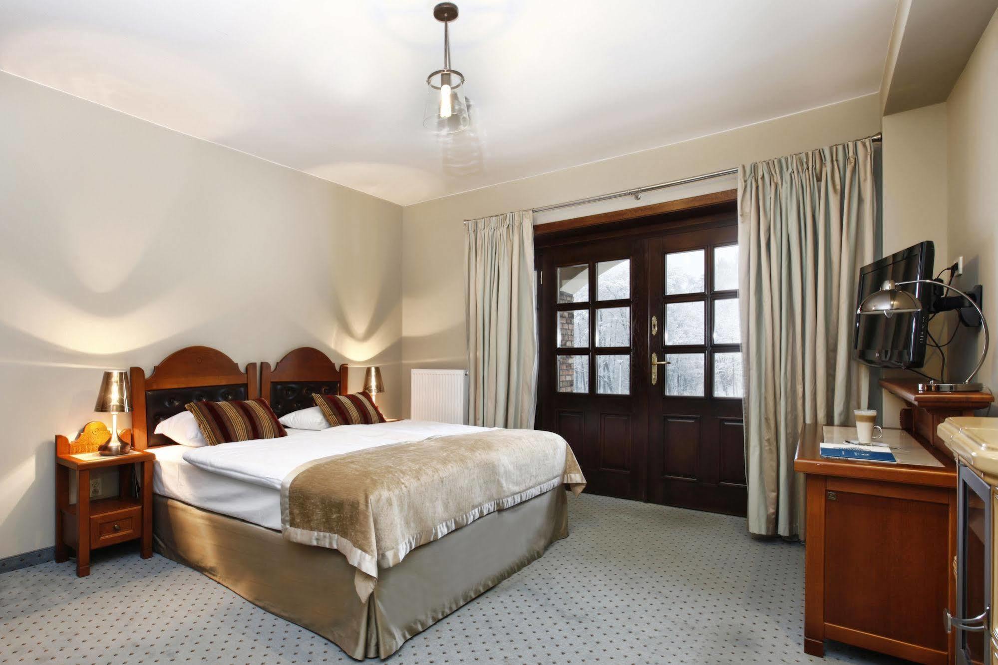 Hotel Aubrecht Country Spa Resort 프셰흘레보 외부 사진
